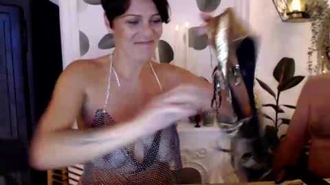 Media: frau_nina Chaturbate 2025-09-06 03:46:00