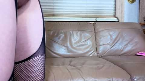 Media: mymindbreaks2 Chaturbate 2025-09-06 02:15:00