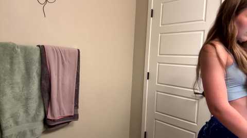 Media: kyliemiley Chaturbate 2025-09-07 05:44:00