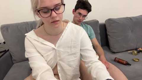 Media: bawdycouplee Chaturbate 2025-09-10 17:38:00