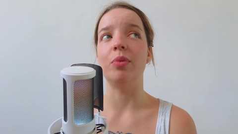 Media: my_mia_ Chaturbate 2025-09-11 08:55:00