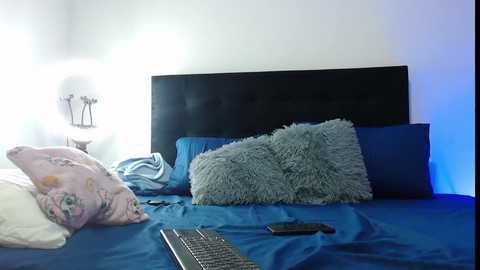 Media: camilo_contre21 Chaturbate 2025-09-13 02:50:00