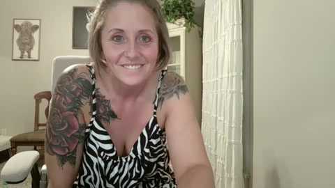 joliexx41 @ chaturbate on 20250913