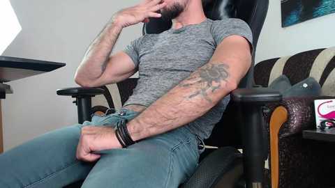 Media: marioslim Chaturbate 2025-09-13 14:26:00
