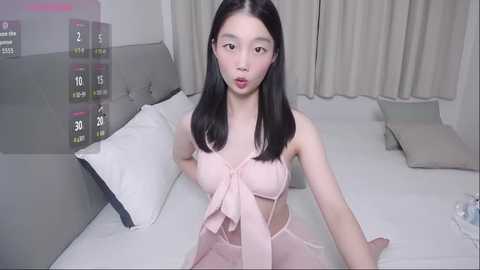 Media: thisgirl__ Chaturbate 2025-09-14 11:05:00
