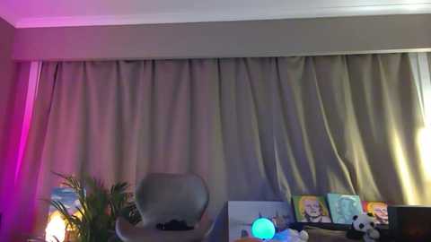 Media: cheekynightowl Chaturbate 2025-09-15 01:00:00