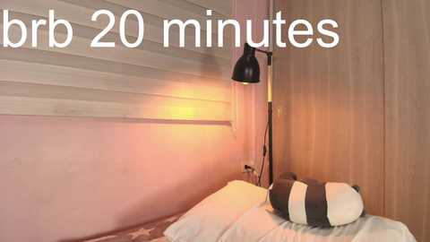 Media: emily_sweett12 Chaturbate 2025-09-16 17:58:00