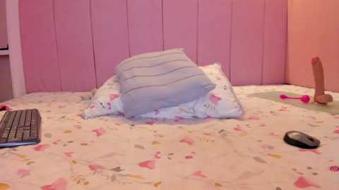 Media: stefaagomez Chaturbate 2025-09-19 15:14:00