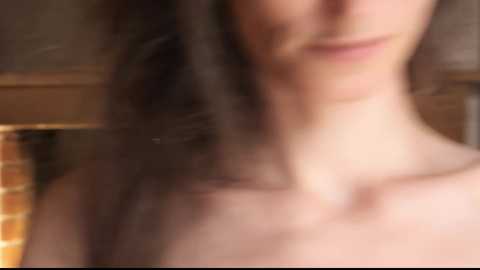 Media: yulladao Chaturbate 2025-09-19 20:04:00