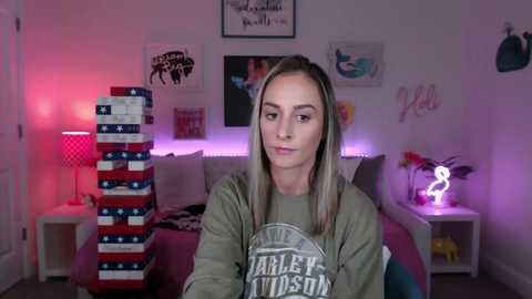 Media: holihurricane Chaturbate 2025-09-20 05:09:00