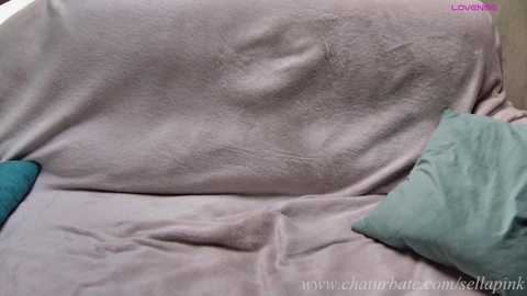 Media: sellapink Chaturbate 2025-09-20 12:50:00