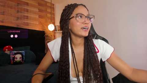 emily_brown04 @ chaturbate on 20251007