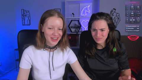 esma_shine @ chaturbate on 20251007
