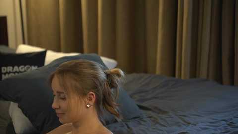 2girls_1dream
