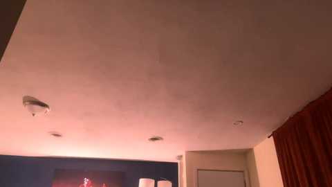 Media: theauroravee Chaturbate 2025-10-09 09:45:00
