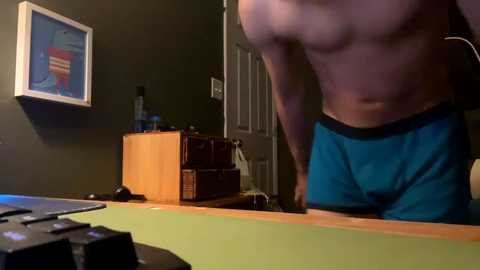 slutty_kev @ chaturbate on 20251011