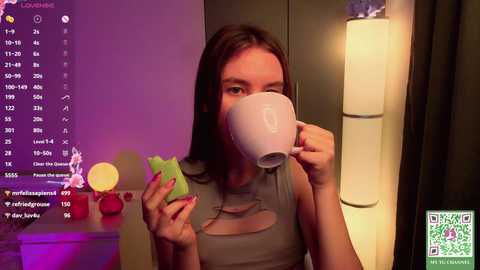 Media: annamarie_foryou Chaturbate 2025-10-13 14:09:00