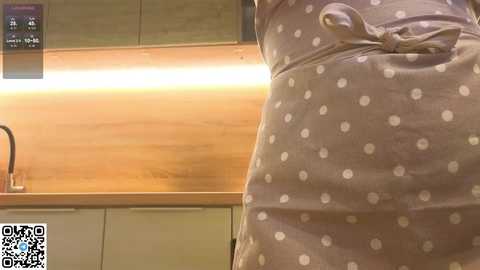 Media: miss_bubbles Chaturbate 2025-10-13 05:42:00