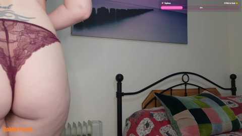 Media: goldie_peach Chaturbate 2025-10-14 16:01:00