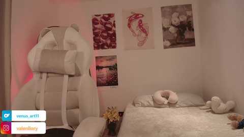 Media: venus_art11 Chaturbate 2025-10-14 04:32:00
