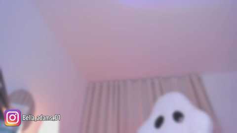 bella_adams_