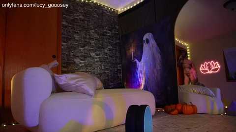 lucy_gooosey