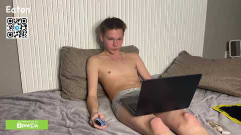 Media: eaton_ Chaturbate 2025-10-18 20:06:00