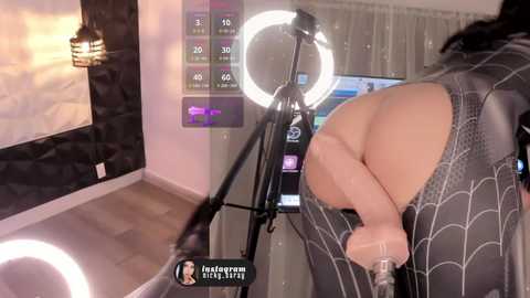 Media: nickky__ Chaturbate 2025-10-18 06:08:00