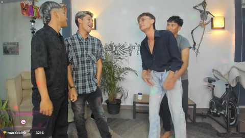 Media: playhardsex Chaturbate 2025-10-22 04:44:00