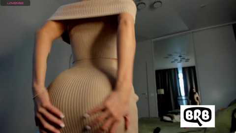 xxx_leila