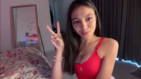 Media: keirasworld Chaturbate 2025-10-24 02:06:00