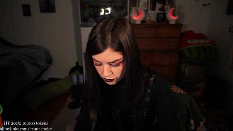 Media: emmachoice Chaturbate 2025-10-25 21:23:00
