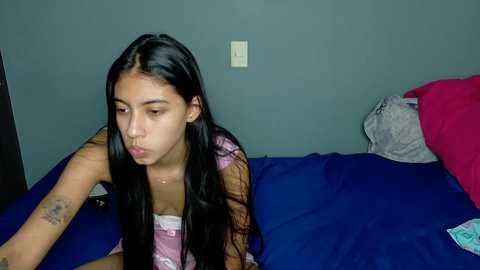 petitestrawberry18
