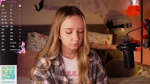 Media: alodiaacomb Chaturbate 2025-10-27 07:48:00