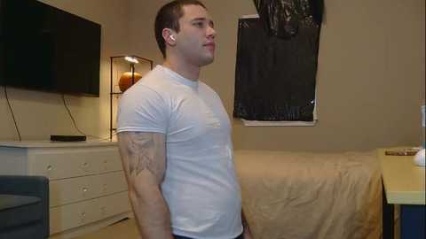 Media: daddywassuppp4 Chaturbate 2025-10-29 11:22:00