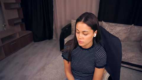 Media: lashonsineath Chaturbate 2025-11-02 11:09:00