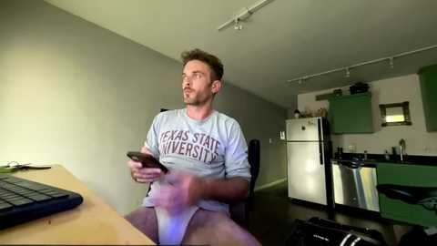 Media: master_louie Chaturbate 2025-11-02 20:09:00