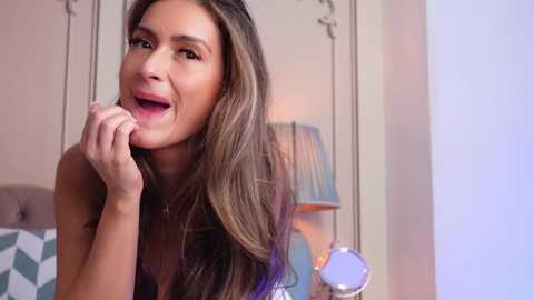 Media: mayavixxen Chaturbate 2025-11-05 10:12:00