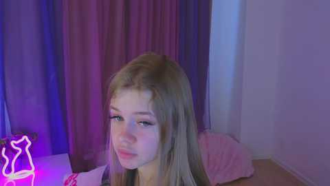 Media: riinaaa Chaturbate 2025-11-05 07:29:00
