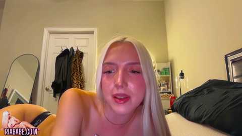 Media: riababe Chaturbate 2025-11-06 05:19:00