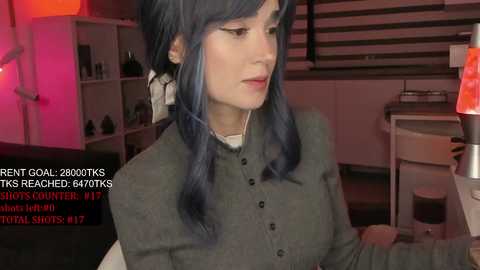 Media: lonelly_lolly98 Chaturbate 2025-11-07 05:53:00