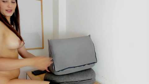 Media: anna_wells Chaturbate 2025-11-08 17:08:00