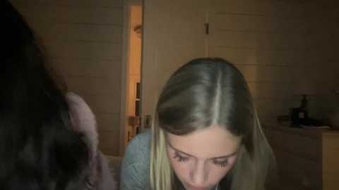 Media: carlybora Chaturbate 2025-11-11 04:01:00