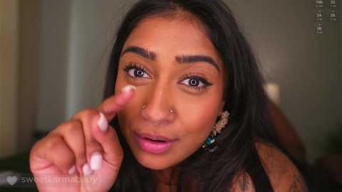 Media: sweetkarmababy Chaturbate 2025-11-11 20:24:00