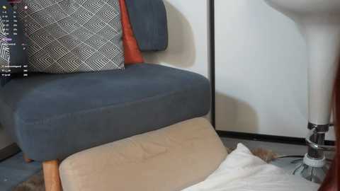 Media: holyhee Chaturbate 2025-11-12 21:08:00