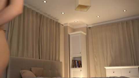 Media: qwelbi Chaturbate 2025-11-12 20:46:00