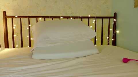 Media: sicklitgirl Chaturbate 2025-11-13 14:43:00