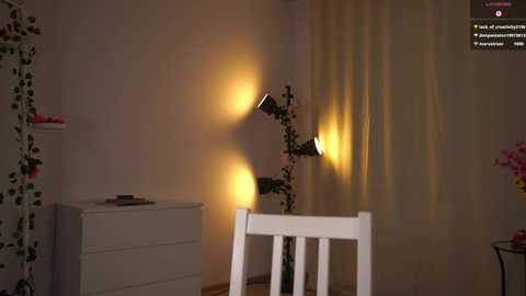 Media: xiaobrunscheen Chaturbate 2025-11-13 11:58:00