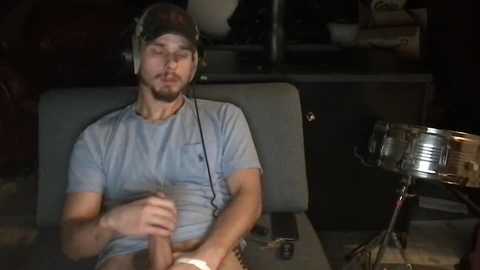 Media: kxng222 Chaturbate 2025-11-14 09:32:00