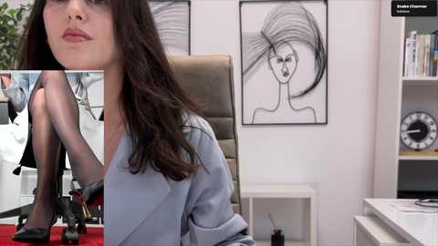 Media: legswattitude Chaturbate 2025-11-14 11:52:00